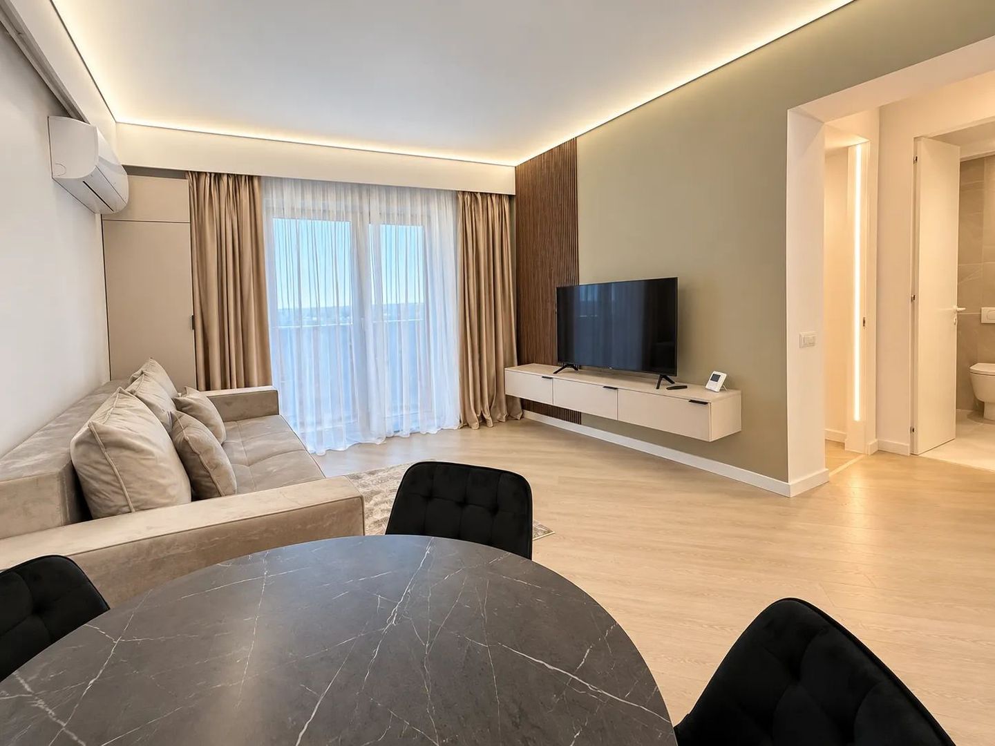 Cortina North || 2 camere || Mobilat la comandă || Vedere panoramică - Poză 4
