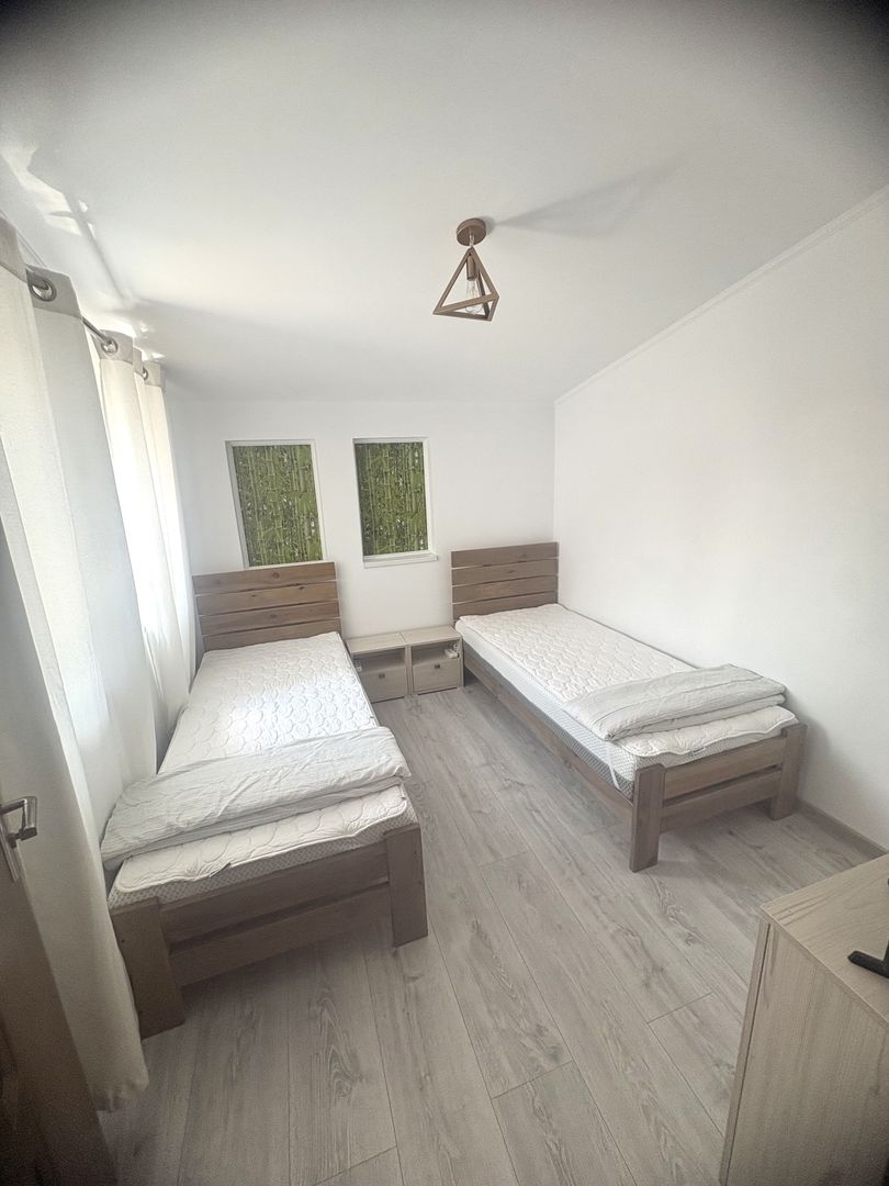Apartament la casă, cu 4 camere - Poză 5