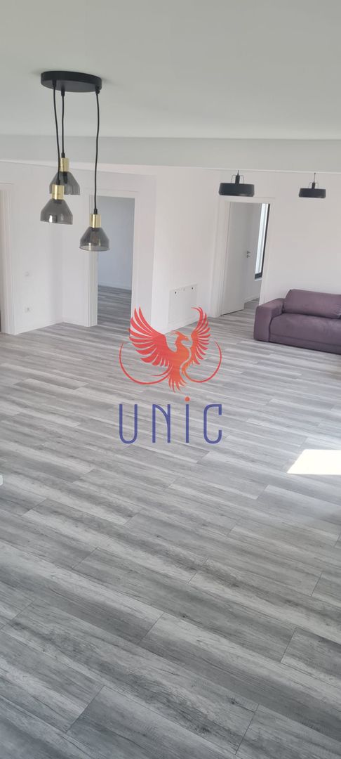 Casa finisata ultramodern, Isalnita - Poză 1