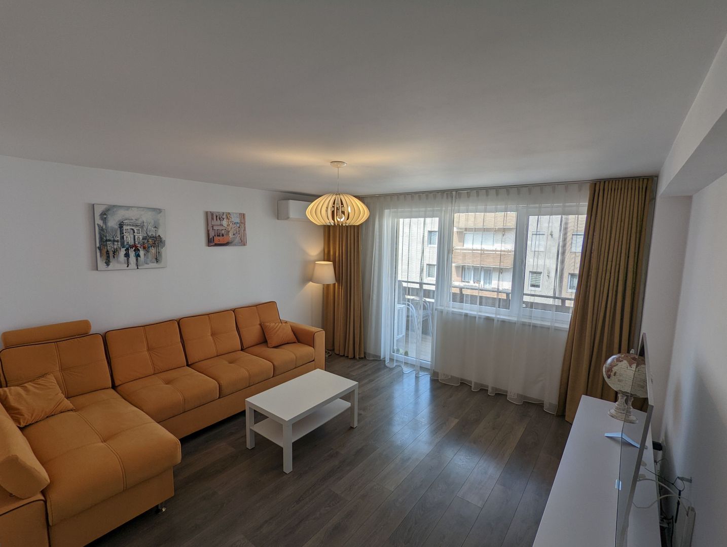 Langa Mall Coresi, in complexul Urban, 2 camere mobilate, 550 euro/luna - Poză 2