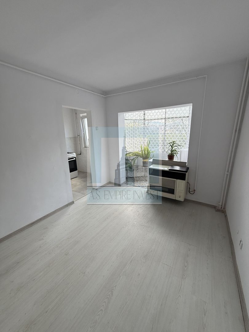 Garsoniera , 27 mp utili - zona Bartolomeu - Poză 1