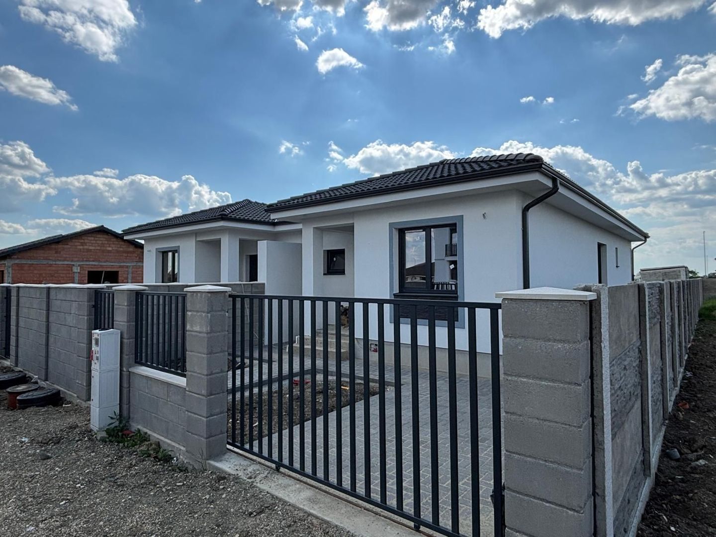 DUPLEX PARTER, SAG, 3 CAMERE - Poză 2