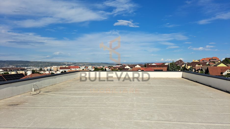 Penthouse 150 mp utili+ terase 200 mp+ 2 parcari subterane +curte 120 mp - Poză 2