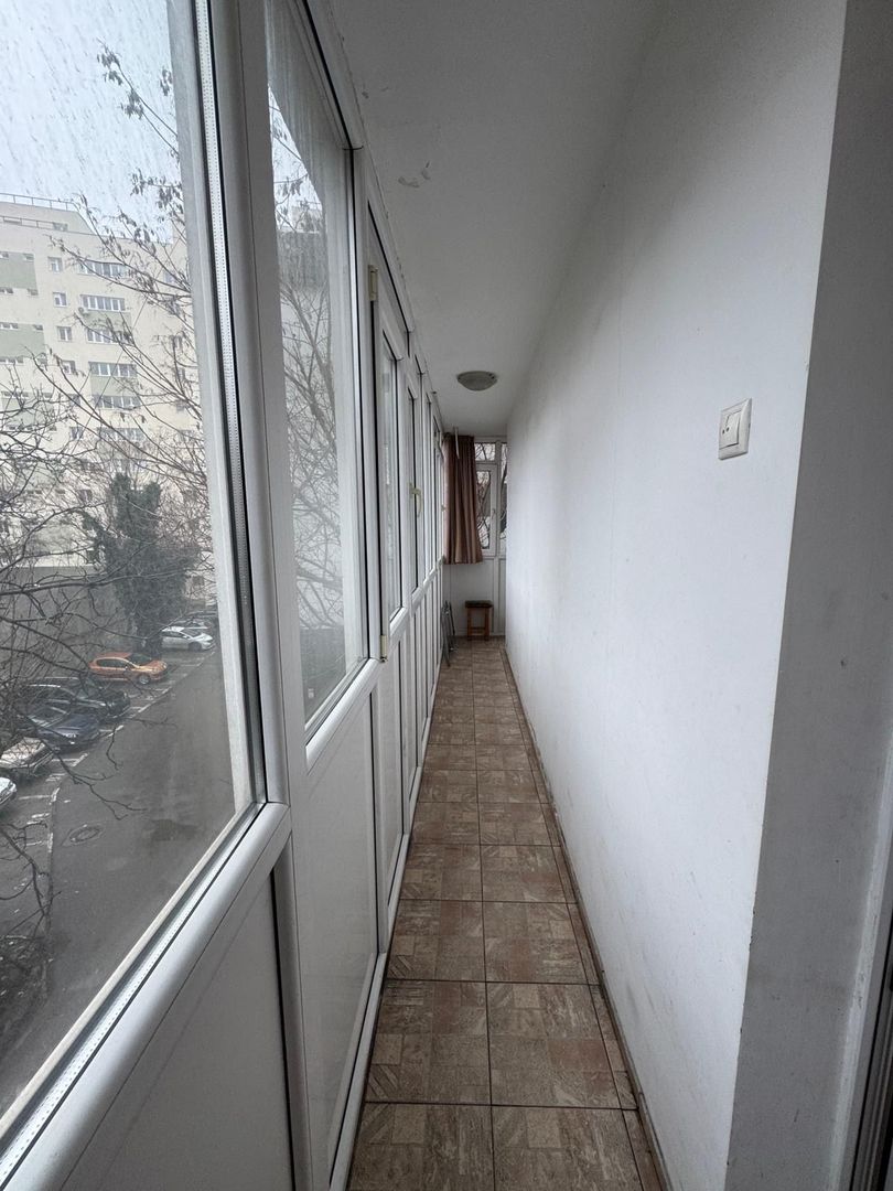 Apartament incapator cu trei camere, zona Iancuui - Poză 9