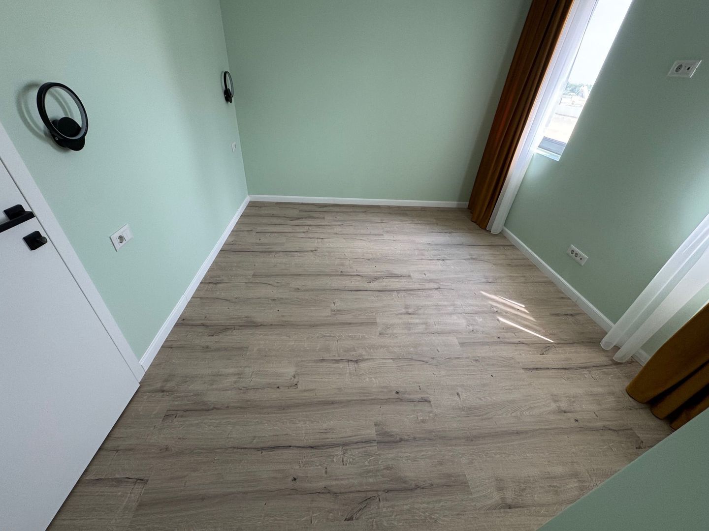 PROMOTIE, VILE Tunari, 5 camere, CALITATE superioara - Poză 12