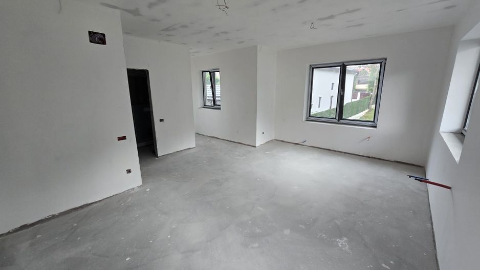 Apartament cu 2 camere + loc de parcare - Busteni - Zamora - Poză 1