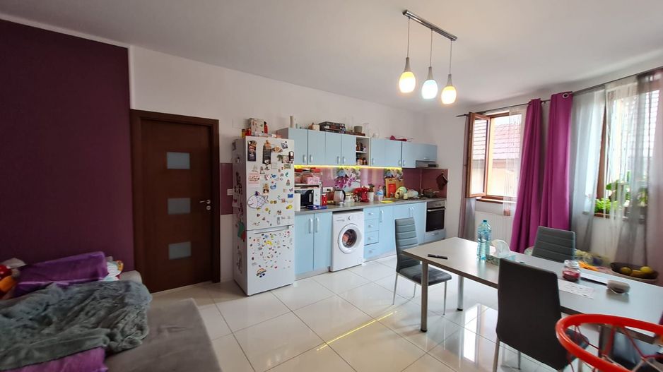 Vila spatioasa cu 7 apartamente/pretabil investiție - Poză 9