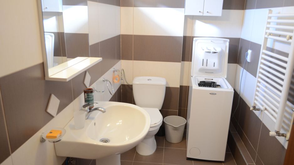 Apartament cu scara interioara si garaj in cartier Grigorescu - Poză 8