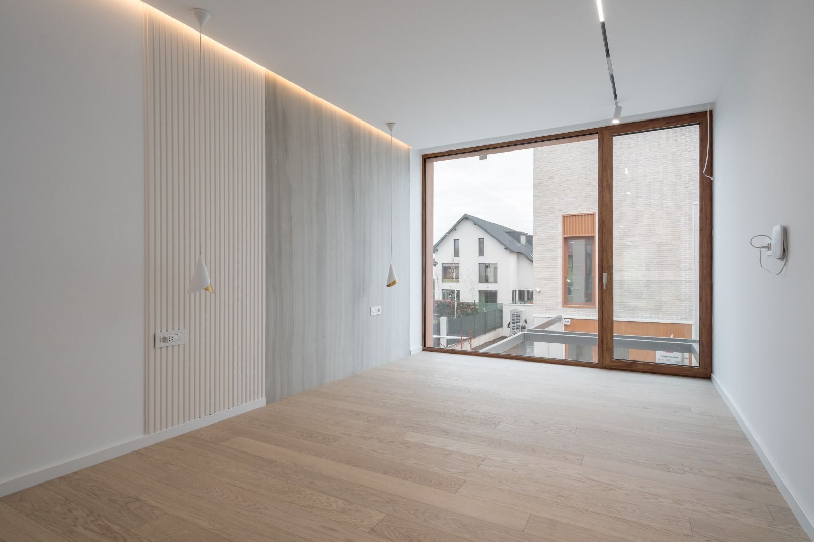 6cam5bai320mputili425mpteren300mpcurtelibera2parc/Voluntari-jud.IF - Poză 5