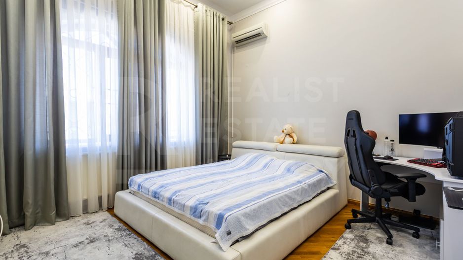 Vânzare casă de lux, 700 mp + 22 ari, situată în Tohatin - Poză 60