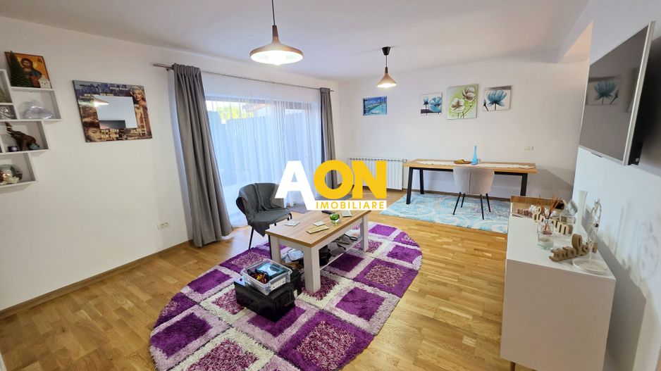 1/2 Duplex la cheie, 3 camere, 208 mp teren, Barabant - Poză 1