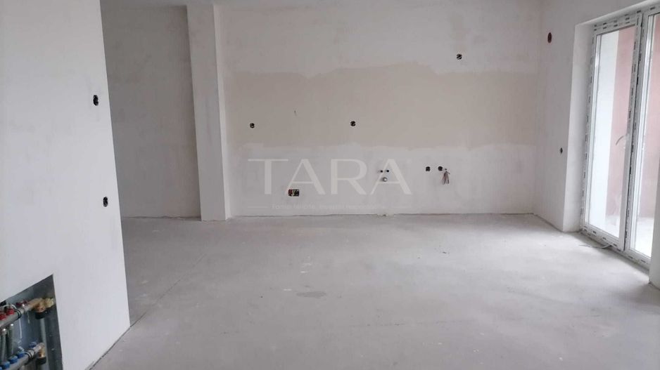 Apartament de 2 camere de vânzare la 10 minute de VIVO Mall - Poză 1