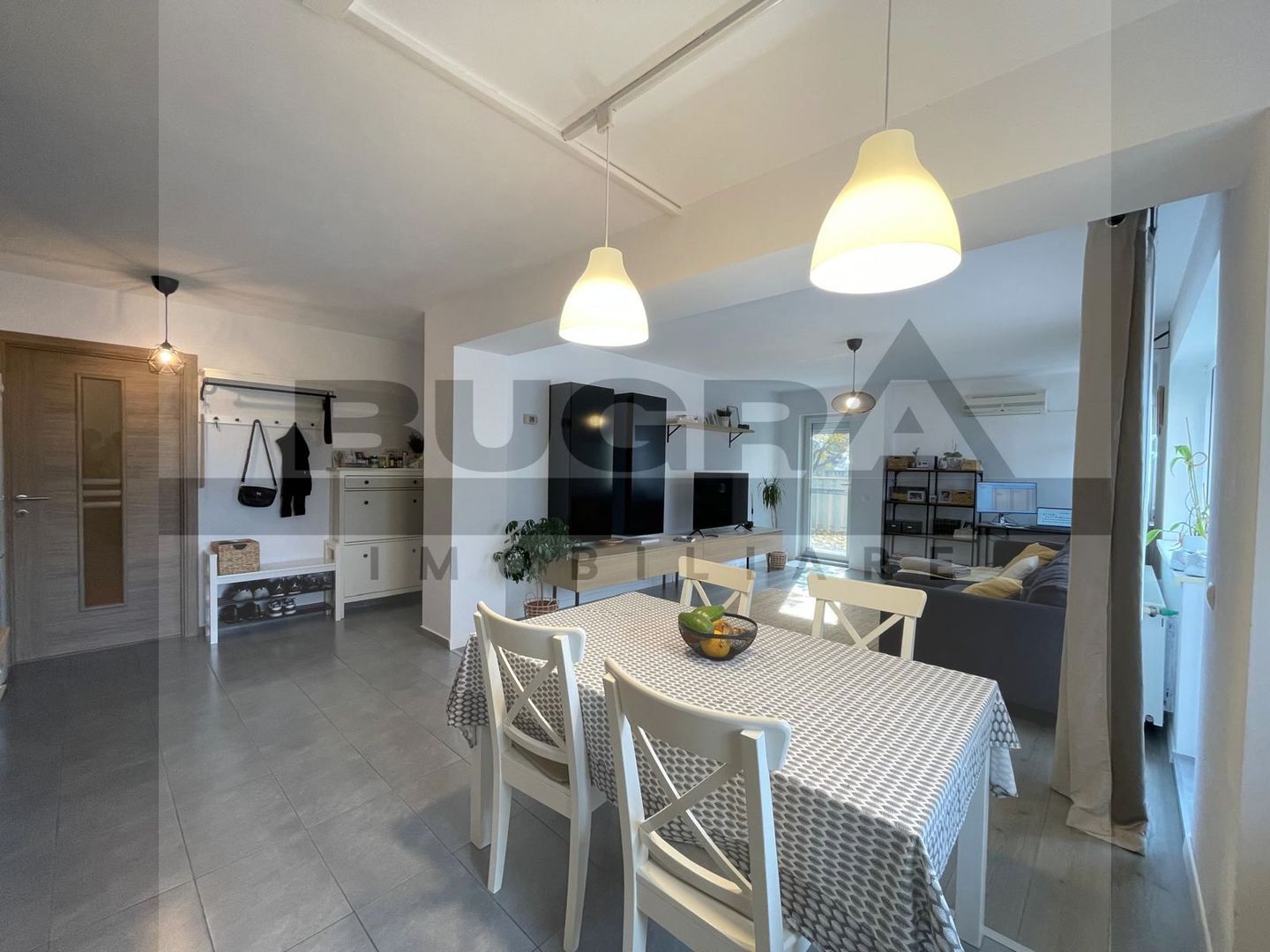 Apartament de 3 camere, 76mp, gradina 40mp, garaj, Omnia Residence - Poză 4