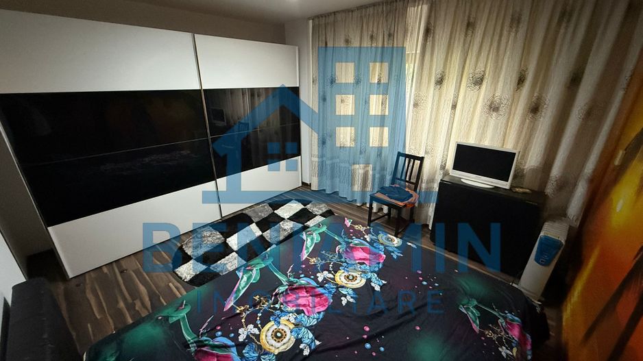 4 Camere Etaj 2 George Enescu Foarte spatios Liber 96mp An 1984 - Poză 5