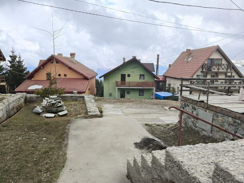 Pensiune de vânzare în Rânca – oportunitate rară lângă pârtia M1 - Poză 13