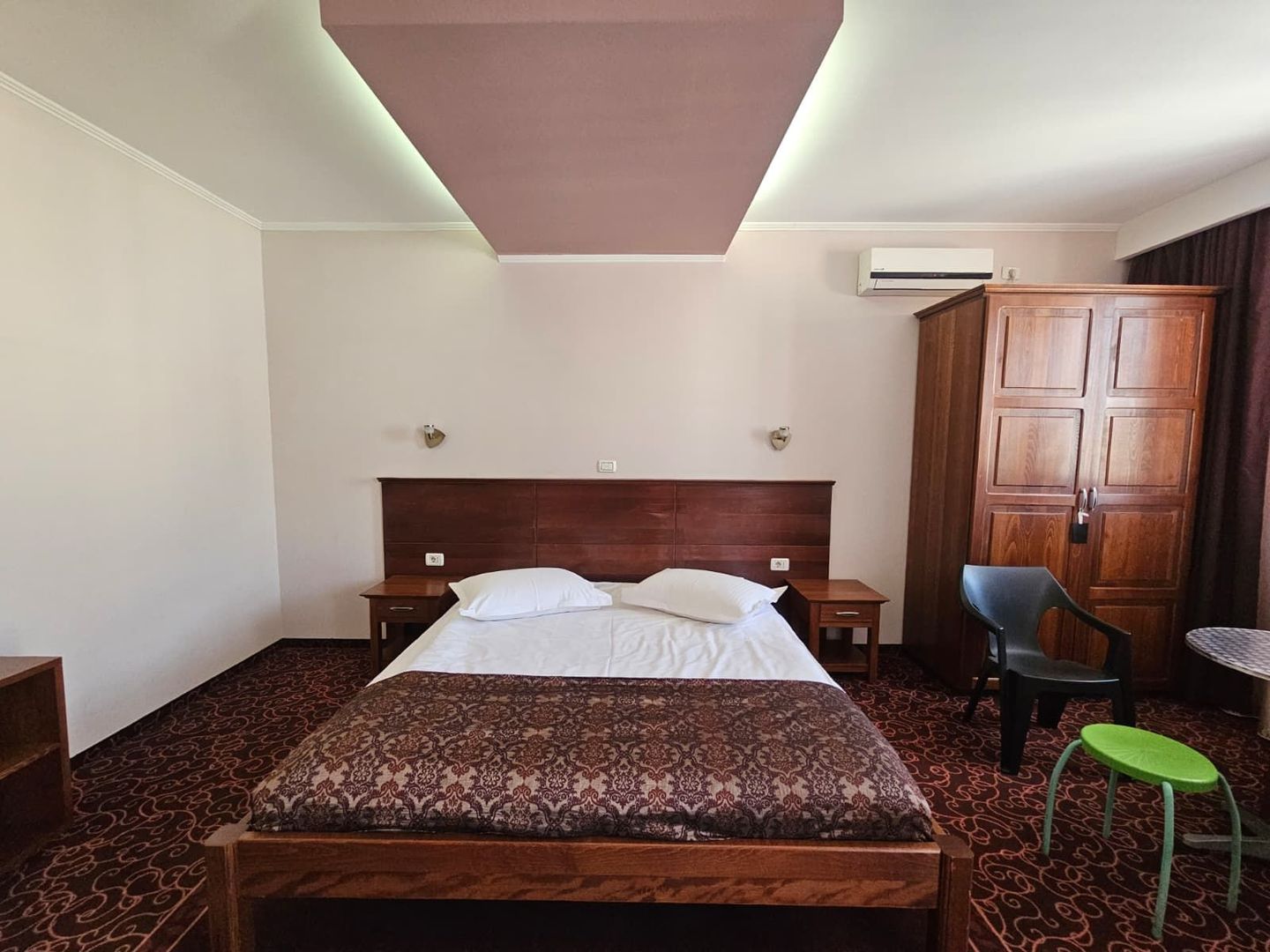 Pensiune cu lift și restaurant – zonă premium Delfinariu/Constanța - Poză 4