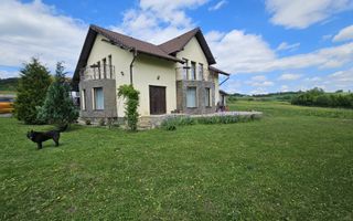 Vila Moderna cu 5 camere, garaj si 921 mp de curte, in Tocile - Poză 1