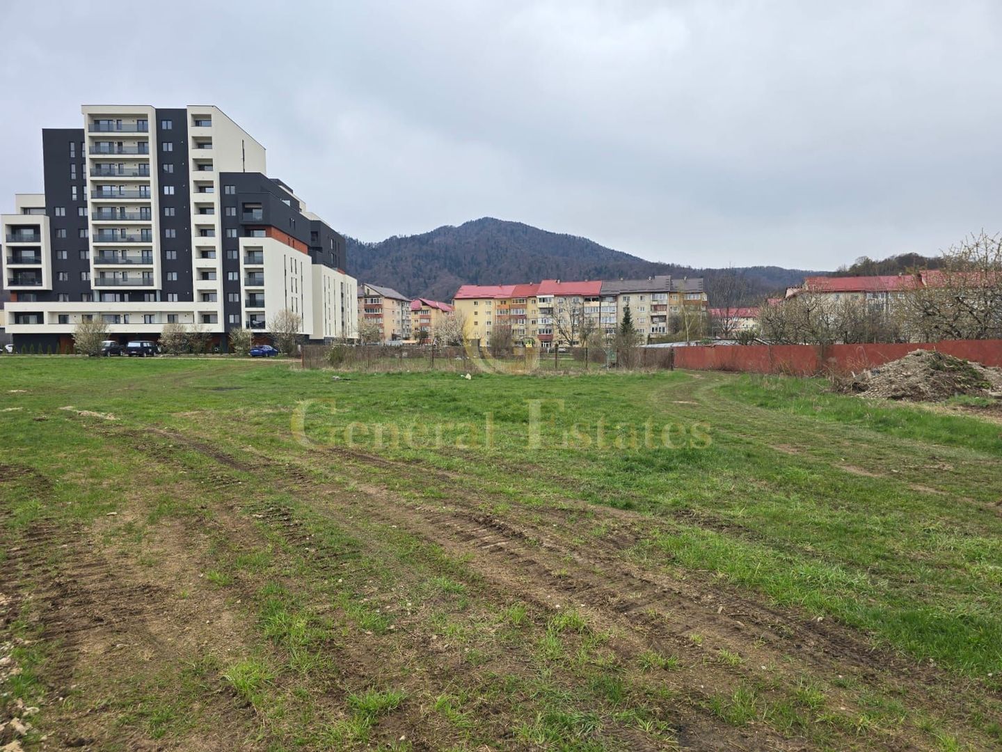 Teren  de vânzare în Brașov, zona Noua – 900 mp - Poză 2