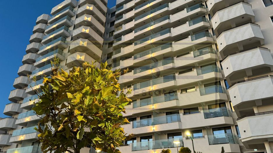 Apartament 2 camere decomandat  Royal Town Copou - Poză 1