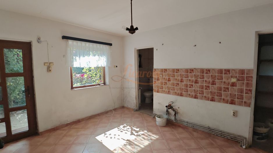 Casa singur in curte zona ZONA ISTORICA langa Seminarul Teologic - Schiță 1