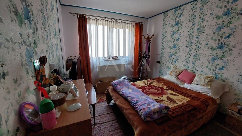 Apartament cu 2 camere decomandat, balcon, 56mp. - Poză 4
