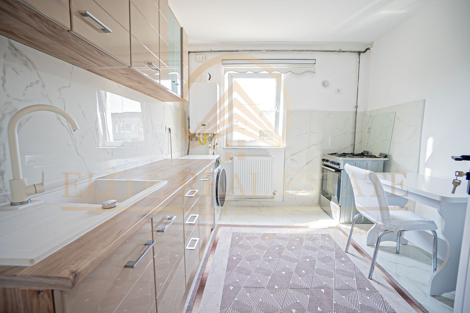 ICIL - CASA DE CULTURA - Apartament cu 3 camere, renovat si mobilat - Poză 1