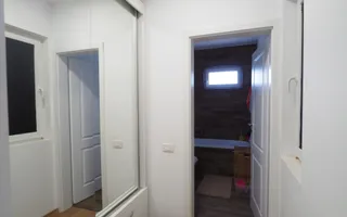 Vanzare casa partial mobilata-utilata-curte 300mp Mogosoaia - Poză 13