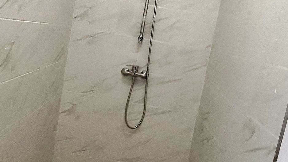 Apartament modern in vila-100mp - Poză 11