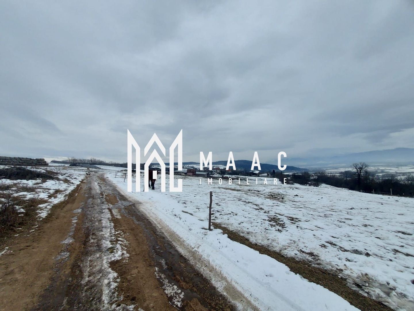 Teren 8.600 mp | Vedere panoramică| Bungard - Poză 7