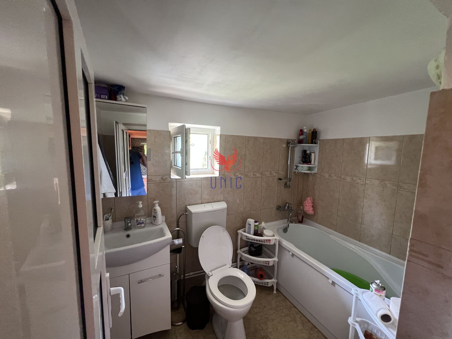 Casa Impartita in 3 Apartamente, Bariera Valcii - Poză 19