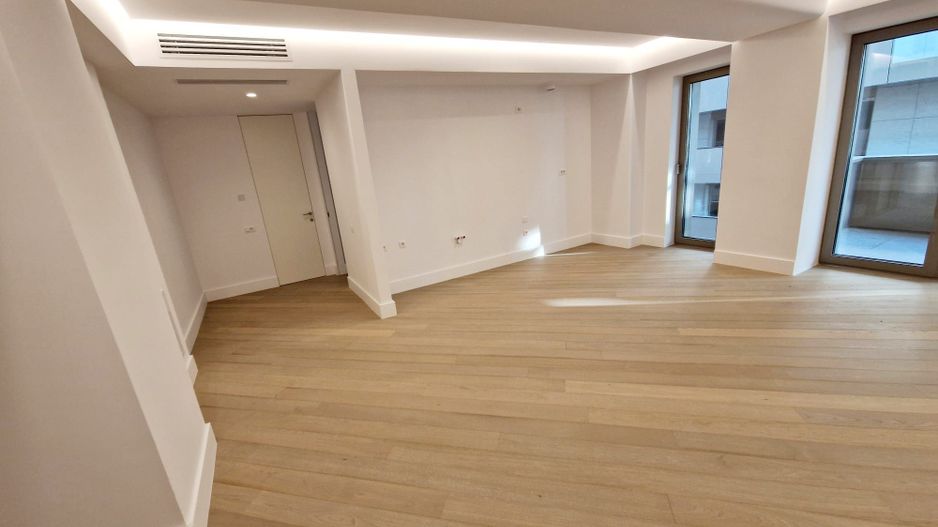 Apartament  3 camere Cortina 126 - Poză 4