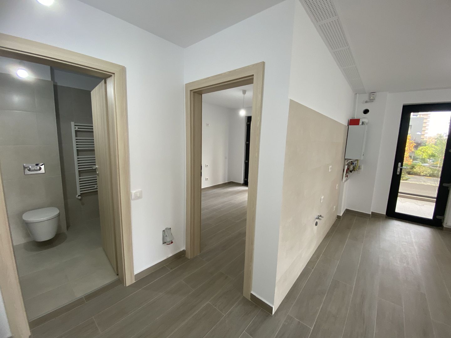 Spațiu comercial / Birouri de închiriat în Urban Plaza | Predare imediată - Poză 6