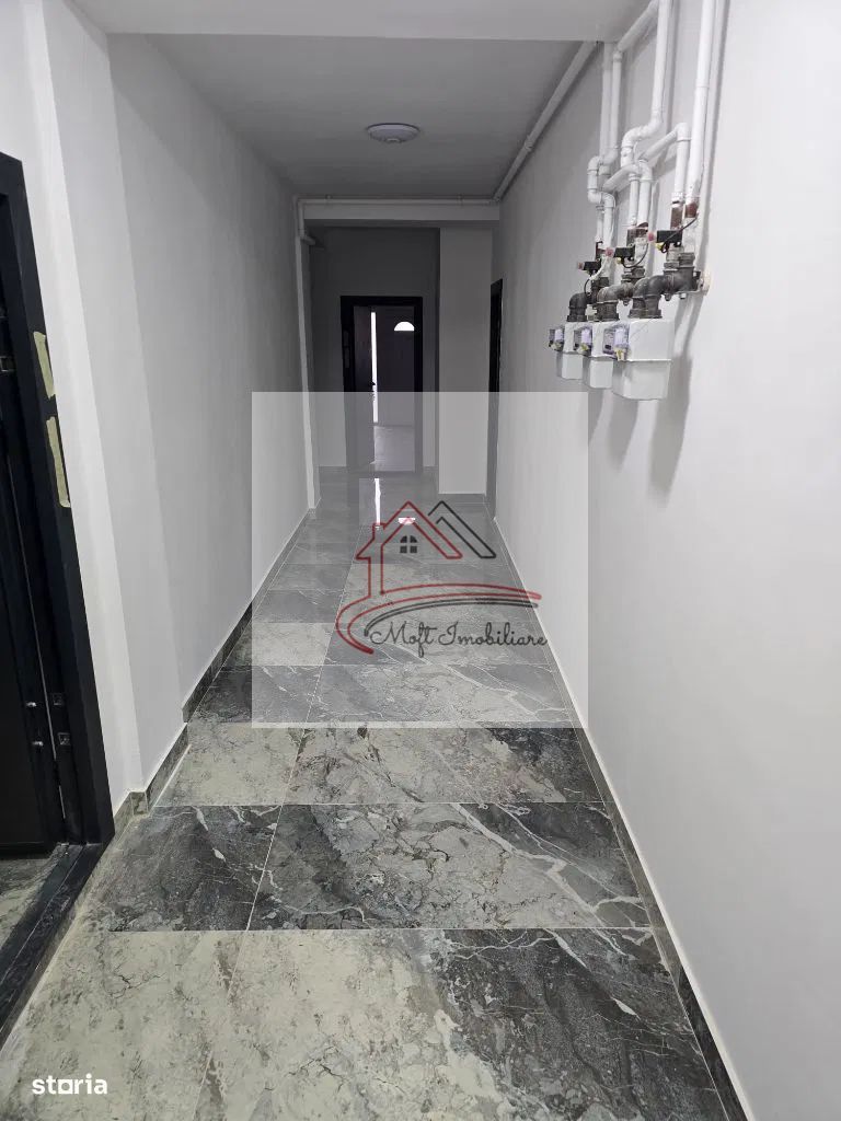 CASA P+3 cu spatiu comercial parter - Poză 2
