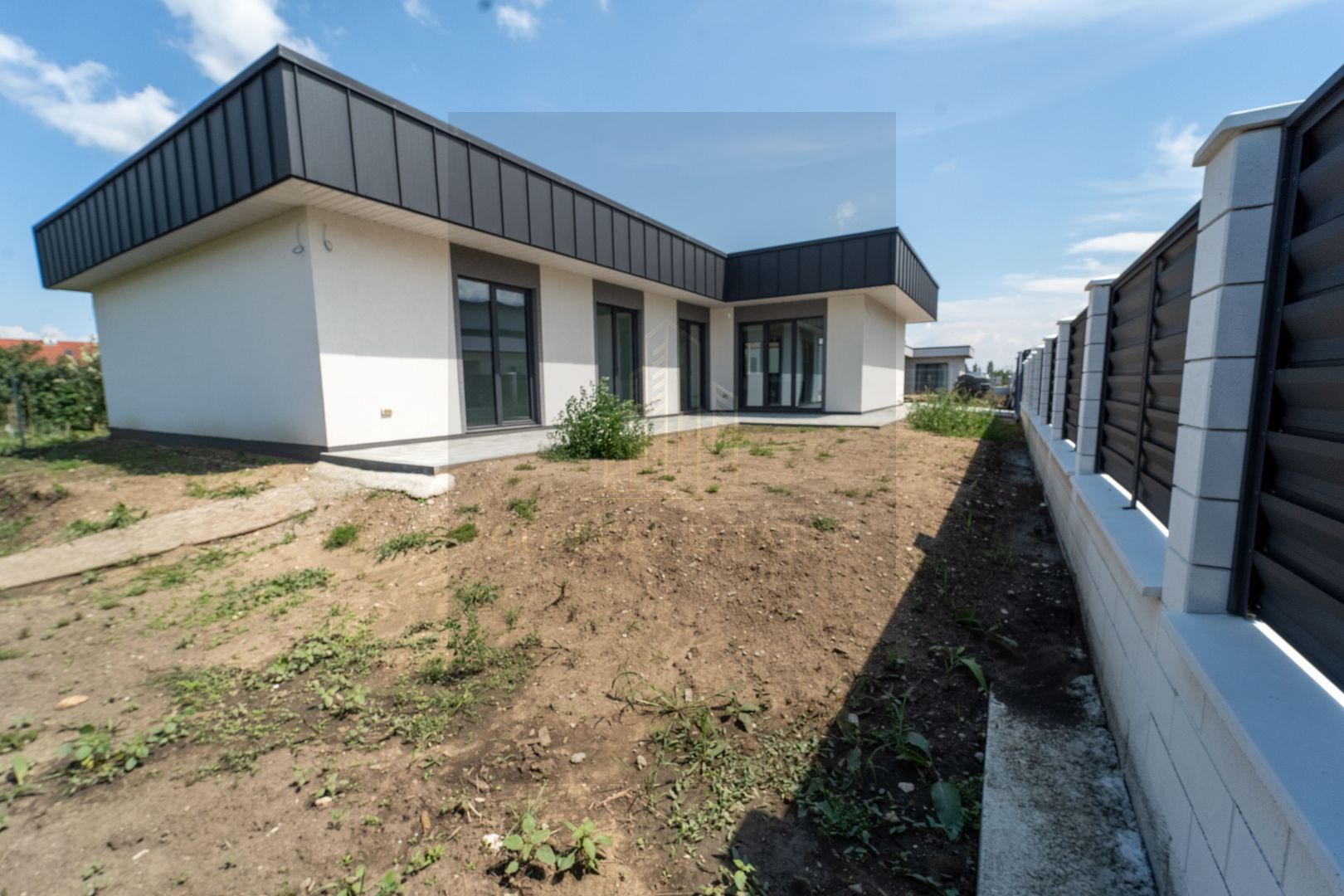 Casă modernă, parter, Halchiu – la doar 15 minute de Brașov - Poză 3