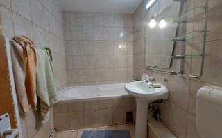 Inchiriere Apartament 3 camere Eremia - Poză 7