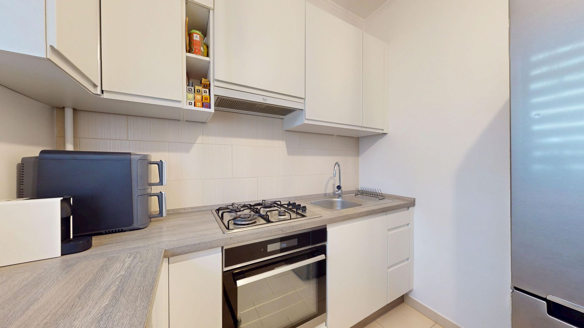 Apartament 2 camere mobilat - spatios 5 min metrou Straulesti - Poză 13