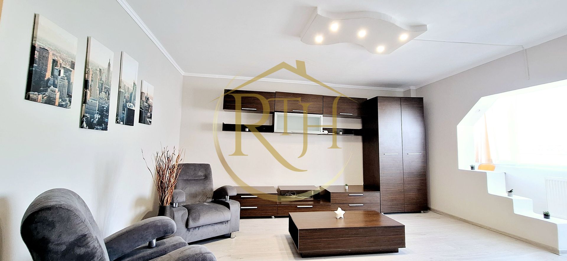 Apartament 1 camera, decomandat, zona Fraidorf langa Lacul Lamaita - Poză 1