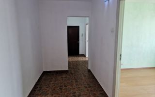 3 camere decomandat la 2 minute de metrou 1 Decembrie 1918 Ozana Titan - Poză 3