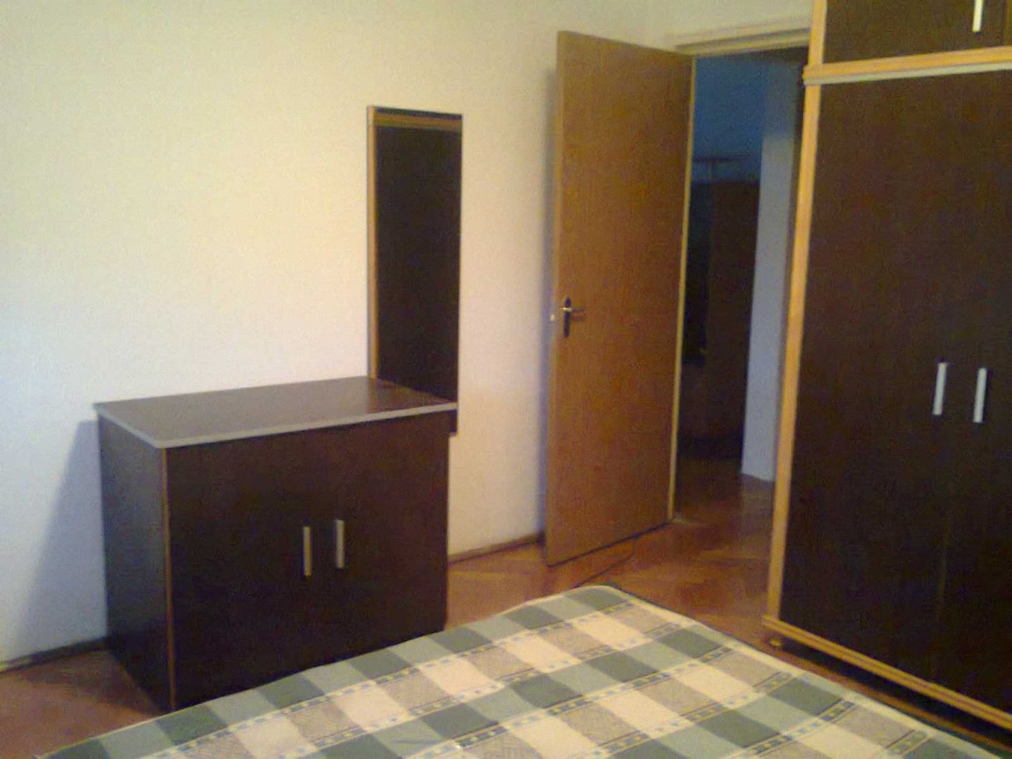 Apartament 2 camere de inchiriat - Piata Victoriei Iancu de Hunedoara - Poză 2