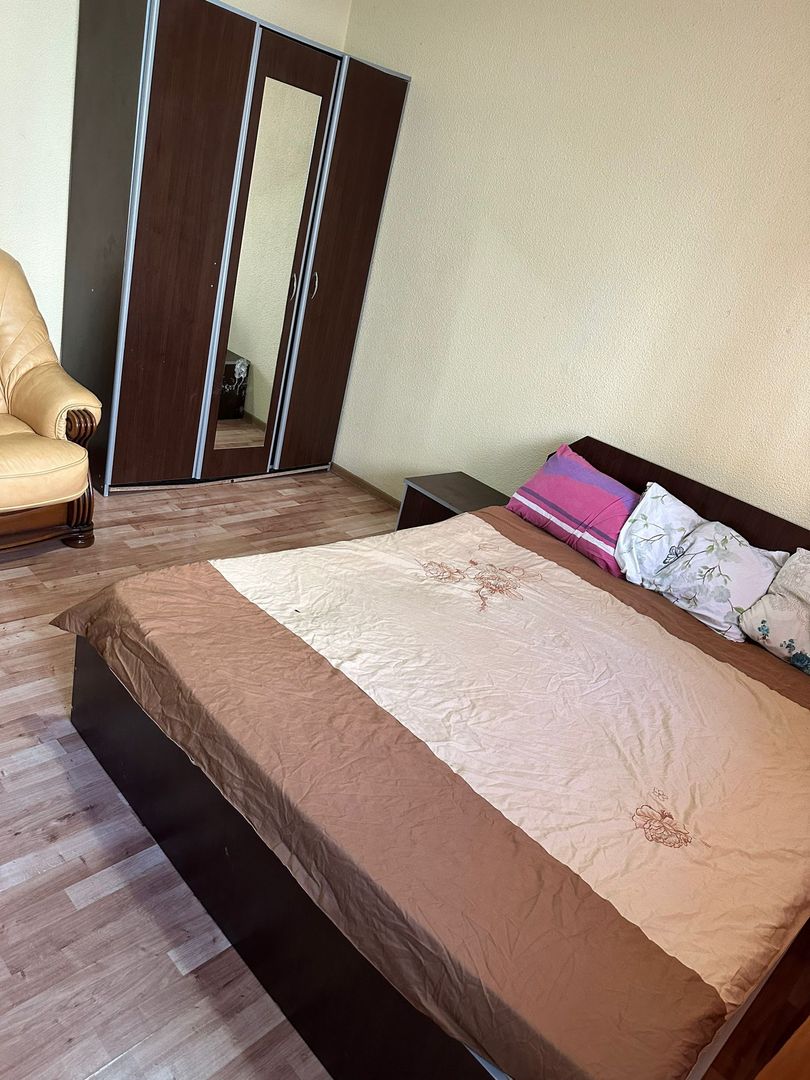 Apartament 3 camere vanzare  in Drumul Taberei - Prelungirea Ghencea - Poză 7