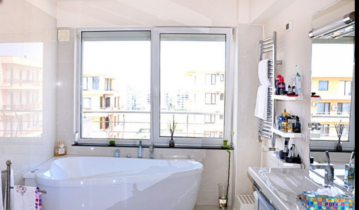 Statiunea Mamaia -UNICAT- Penthouse 220 mp cu vedere frontala la mare si jacuzzi - Poză 27