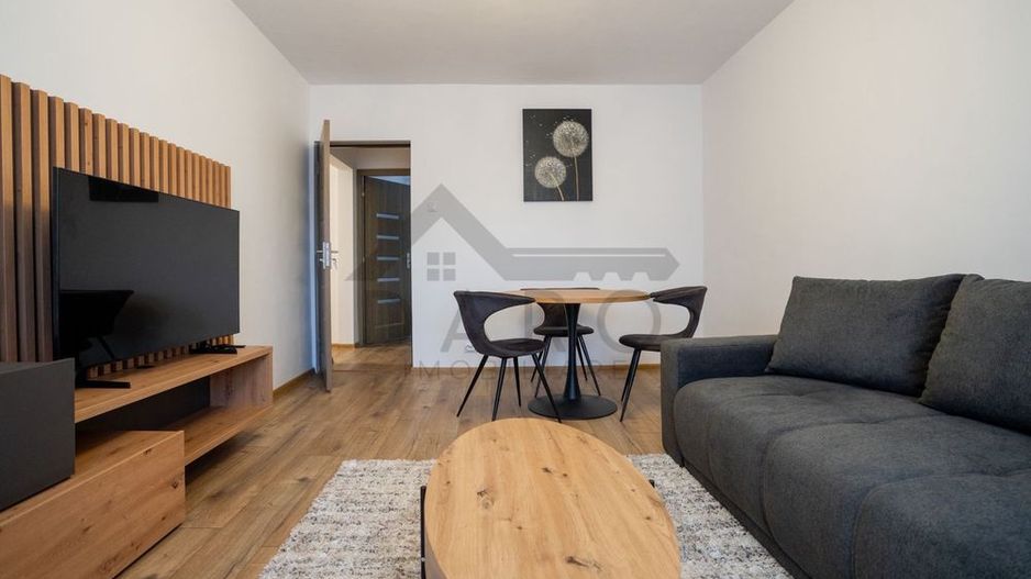 Apartament nou de inchiriat/rent, 2 camere,  Tg Mures, Cornisa (UMF) - Poză 1