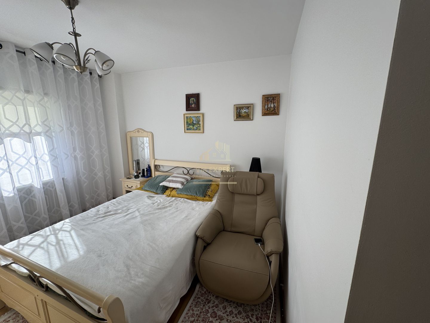 APARTAMENT 3 CAMERE CAMPULUNG, ETAJ 3, ULTRACENTRAL - Poză 23