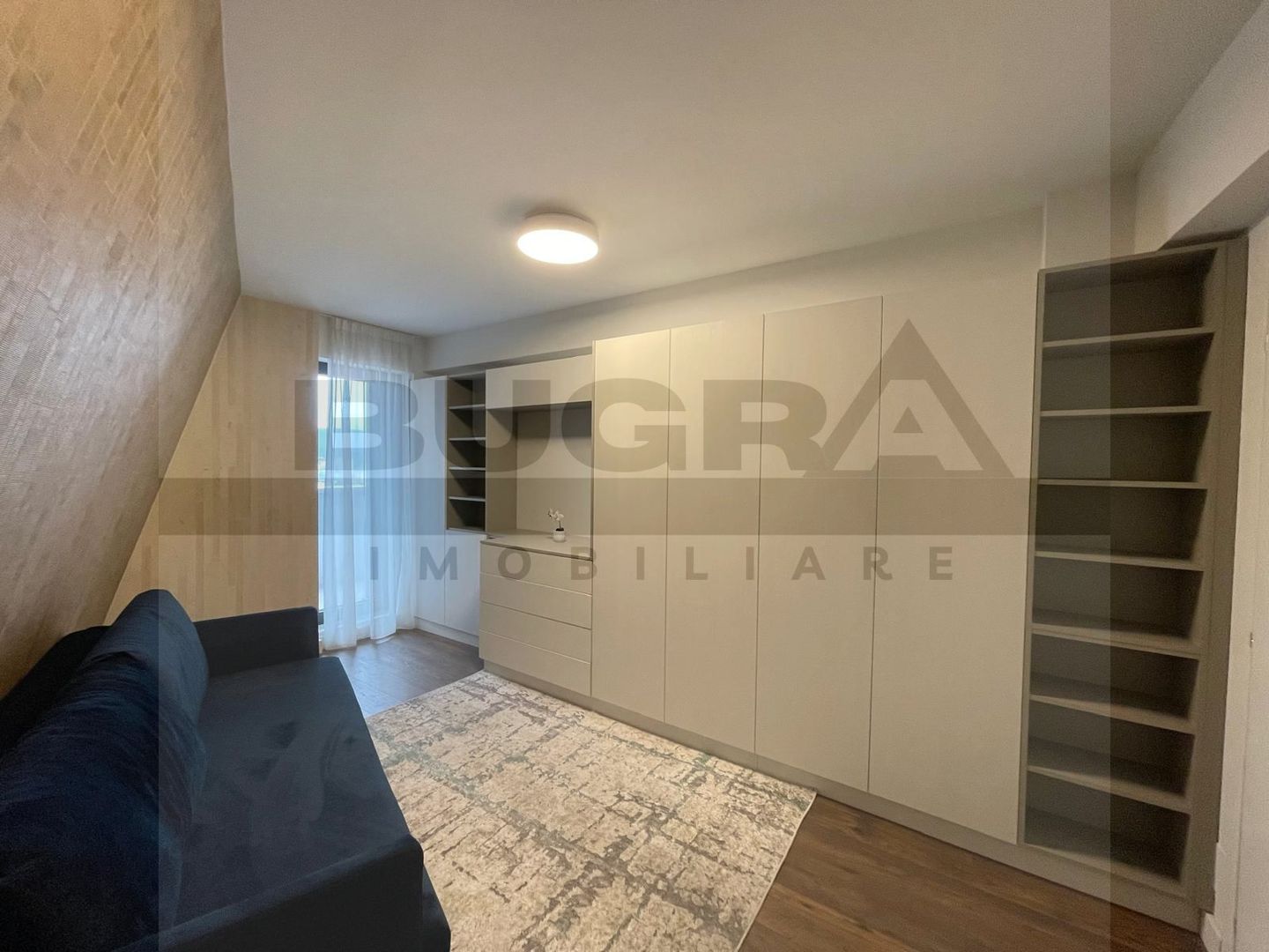 Apartament de 3 camere ultrafinisat, 72mp, parcare, zona Golden Tulip - Poză 11