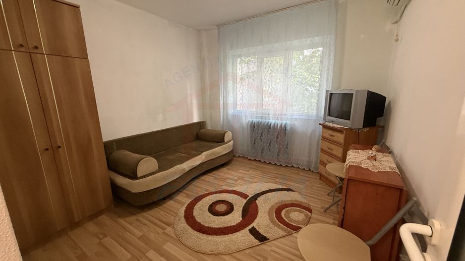 🏛️ De închiriat 2 camere, Micro 20, 350 euro/luna - Poză 7