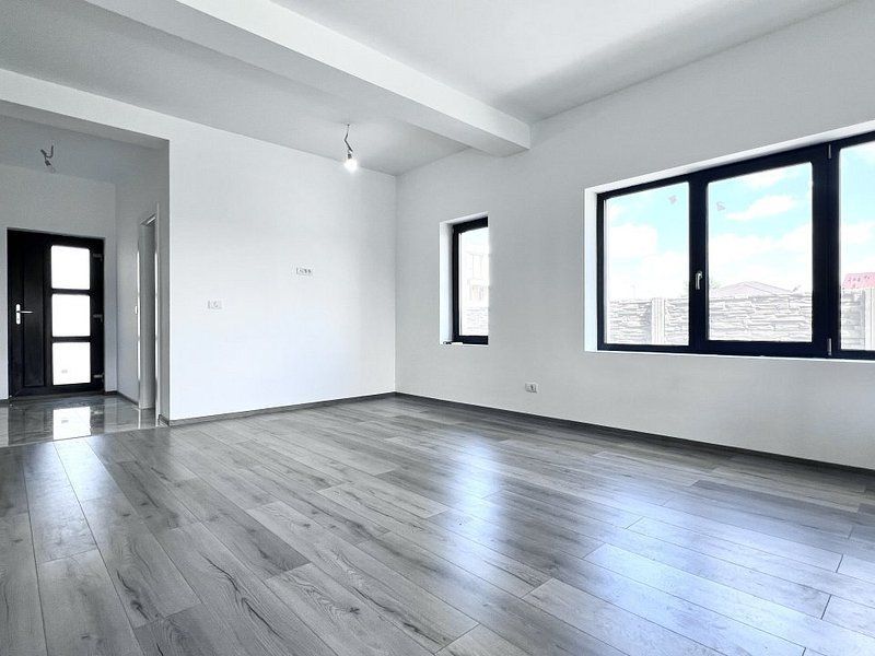 Duplex 5 camere, zona liniștită - Socar -  Dumbrăvița - Poză 2