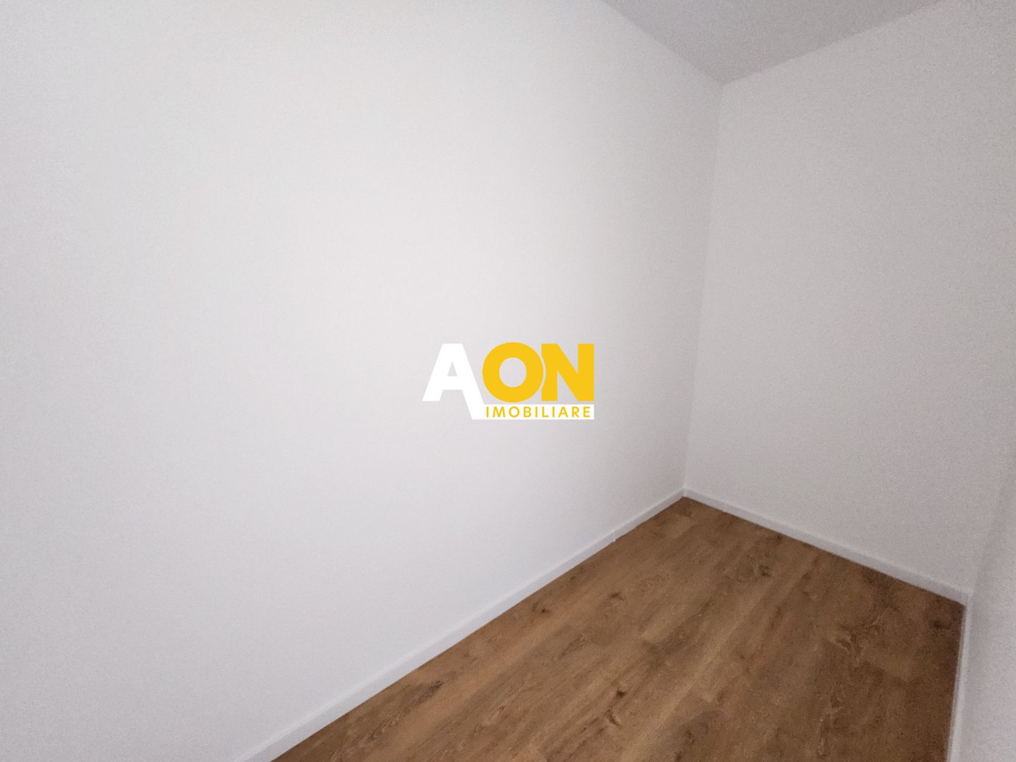 Casa Individuala cu 4 camere, 3 bai, terasa, 370mp teren, Oarda de Jos - Poză 21