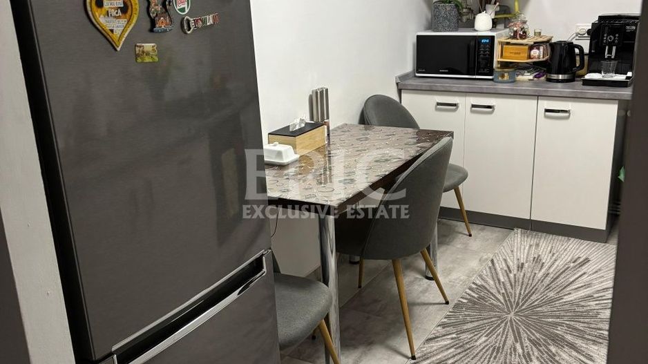 Apartament cu 2 camere, etaj 1 - Poză 2