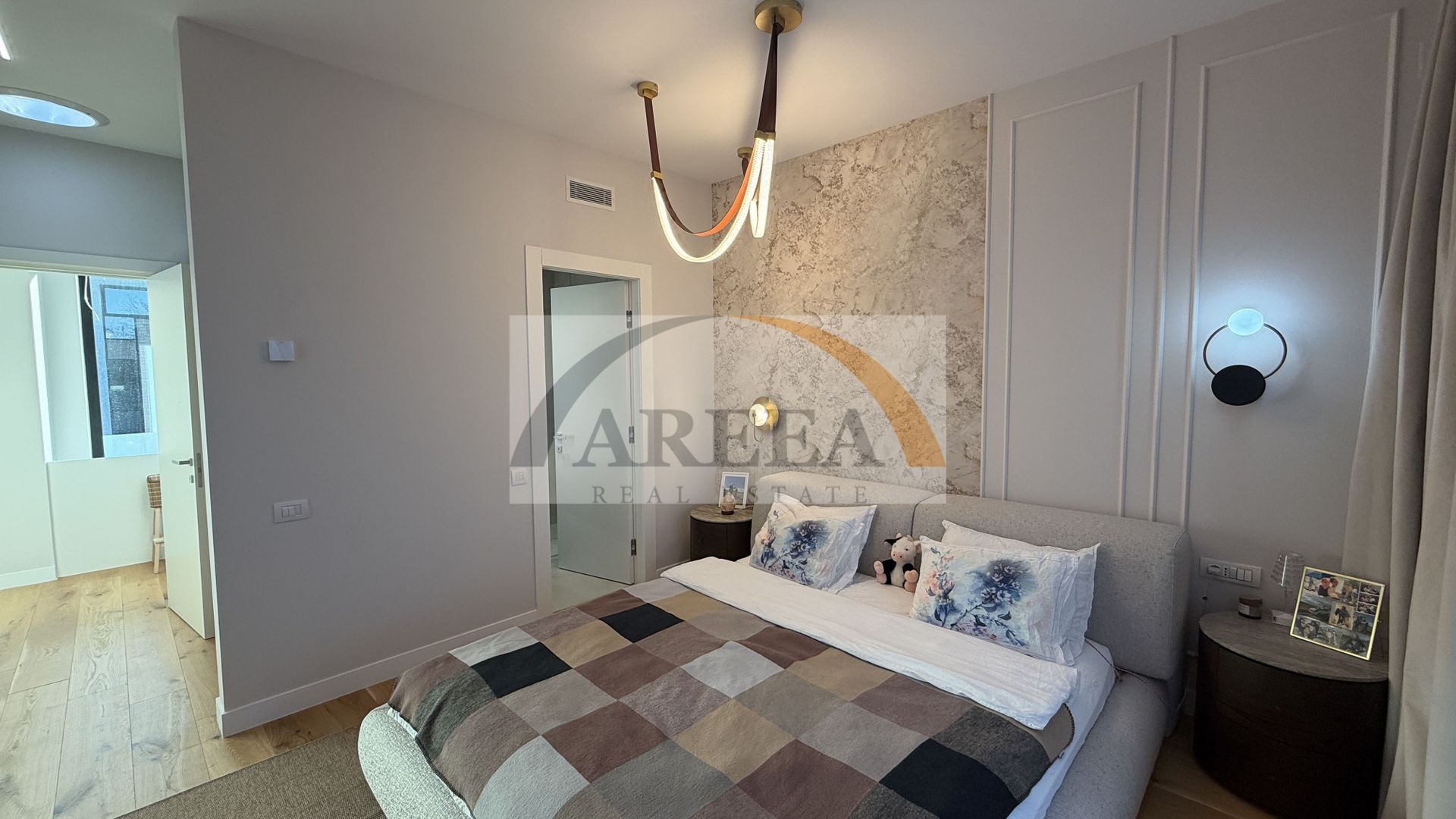 Vila 5 camere complex residential Tunari - Poză 11