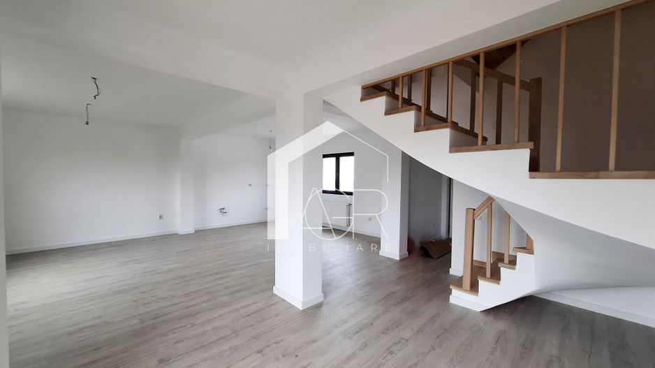 Casa P+1E+M, cu 5 camere, zona Rudului - Poză 5